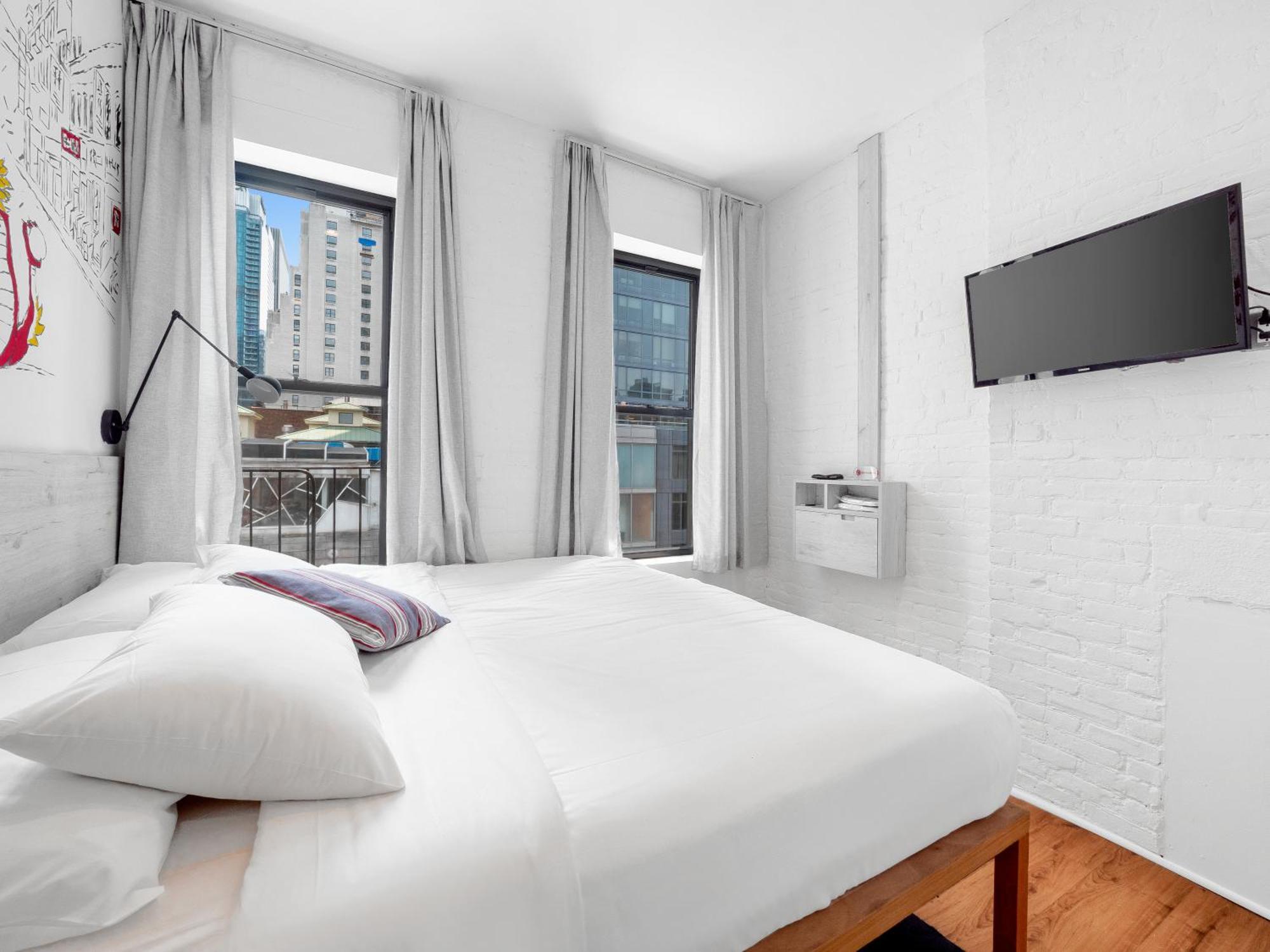 Be Home Hotel Нью-Йорк Экстерьер фото